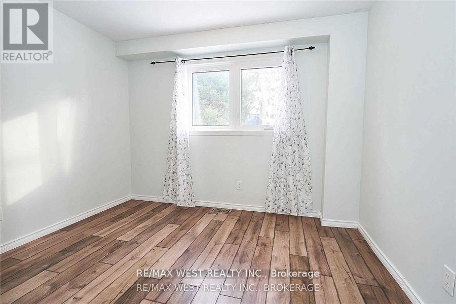 323 Centre Street, Shelburne, Ontario  L0N 1S4 - Photo 14 - X12653986