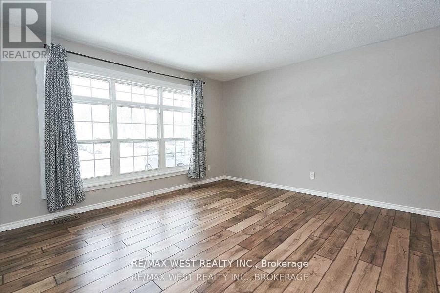 323 Centre Street, Shelburne, Ontario  L0N 1S4 - Photo 5 - X12653986