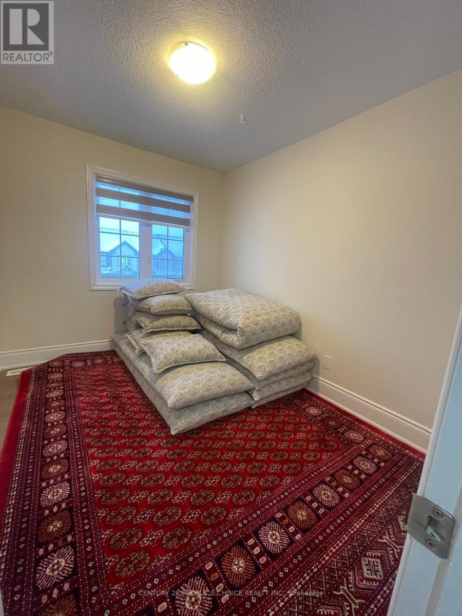 58 Renfrew Street, Kitchener, Ontario  N2R 1W6 - Photo 28 - X12654016