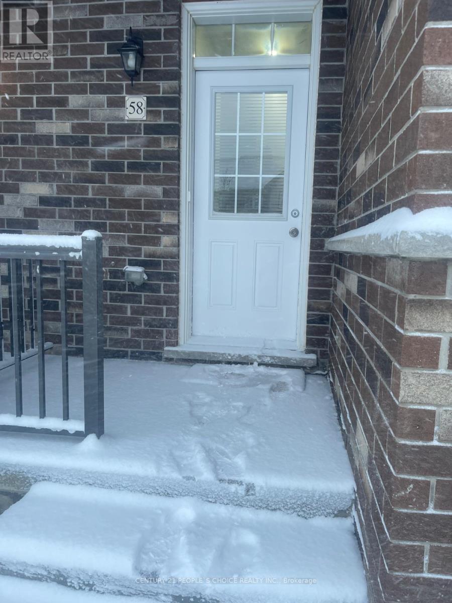 58 Renfrew Street, Kitchener, Ontario  N2R 1W6 - Photo 3 - X12654016