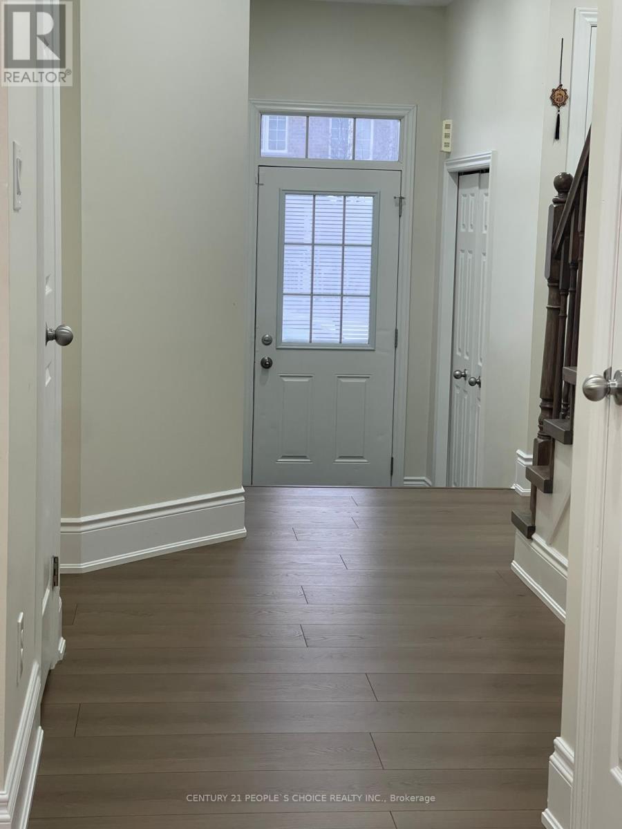 58 Renfrew Street, Kitchener, Ontario  N2R 1W6 - Photo 6 - X12654016