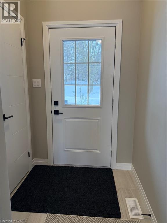 423 Woolwich Street, Waterloo, Ontario  N2K 0E8 - Photo 2 - 40795294