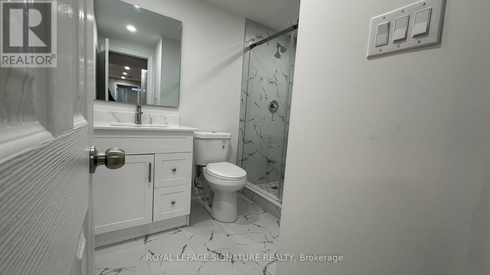 Bsmt 1bd - 1686 Summergrove Crescent, Mississauga, Ontario  L5M 3Z4 - Photo 8 - W12654048