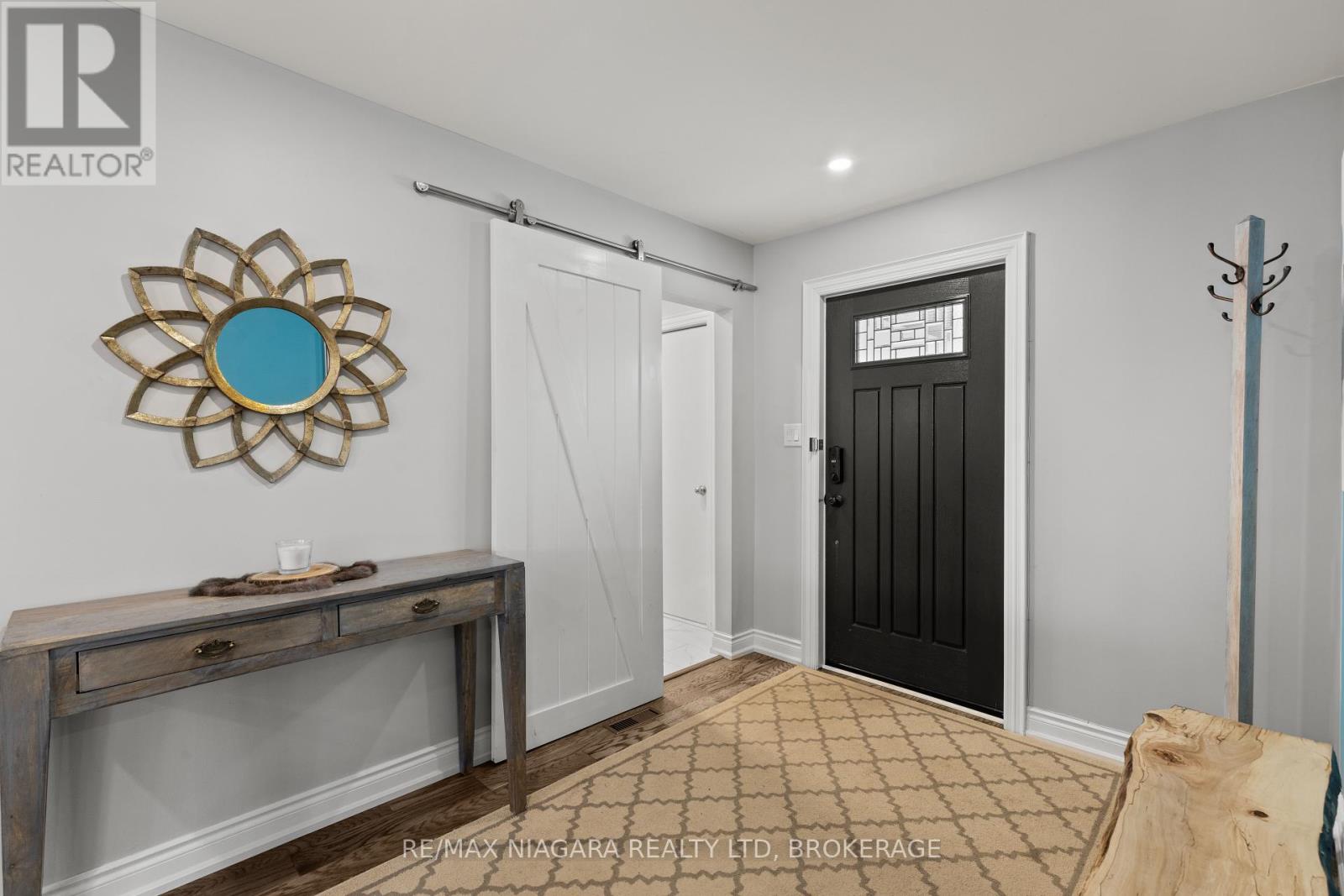 1164 Haist Road, Pelham (Fonthill), Ontario  L3B 5N5 - Photo 5 - X12654082