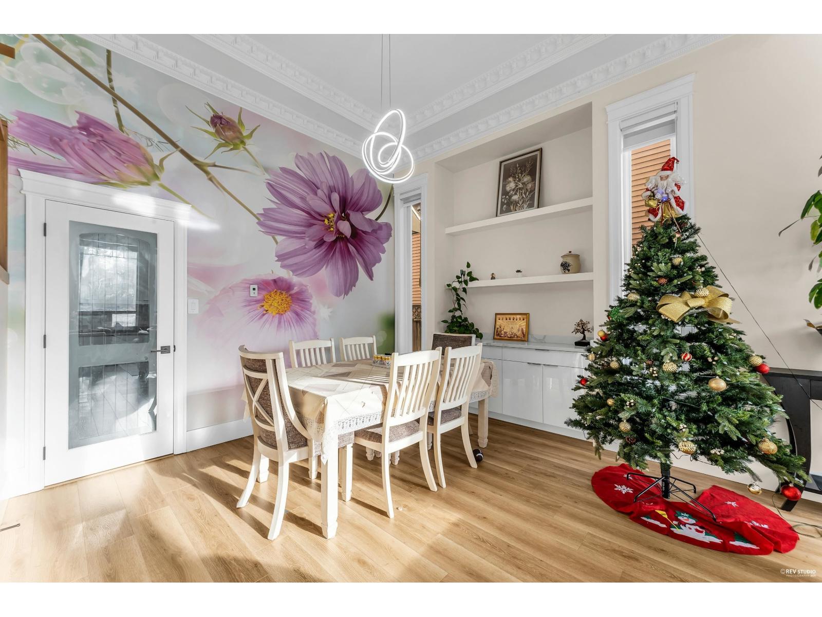 18011 63b Avenue, Surrey, British Columbia  V3S 4G1 - Photo 5 - R3075165