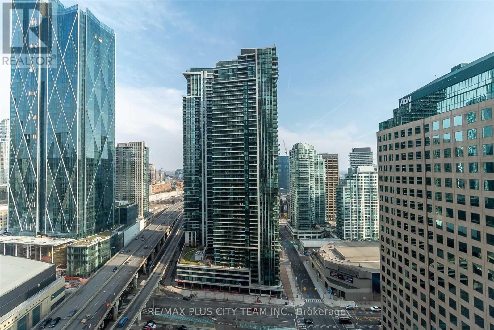 2605 - 88 Harbour Street, Toronto, Ontario  M5J 0C3 - Photo 14 - C12654056
