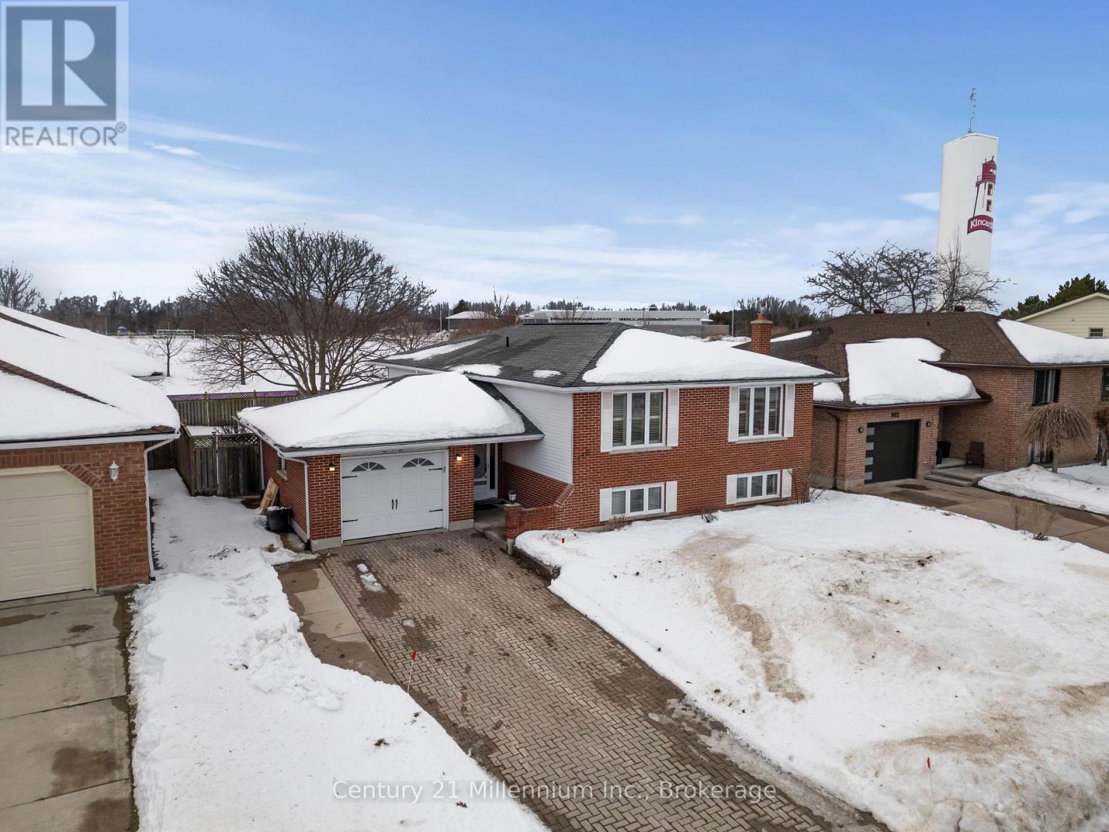 898 MCPHERSON CRESCENT, Kincardine, Ontario