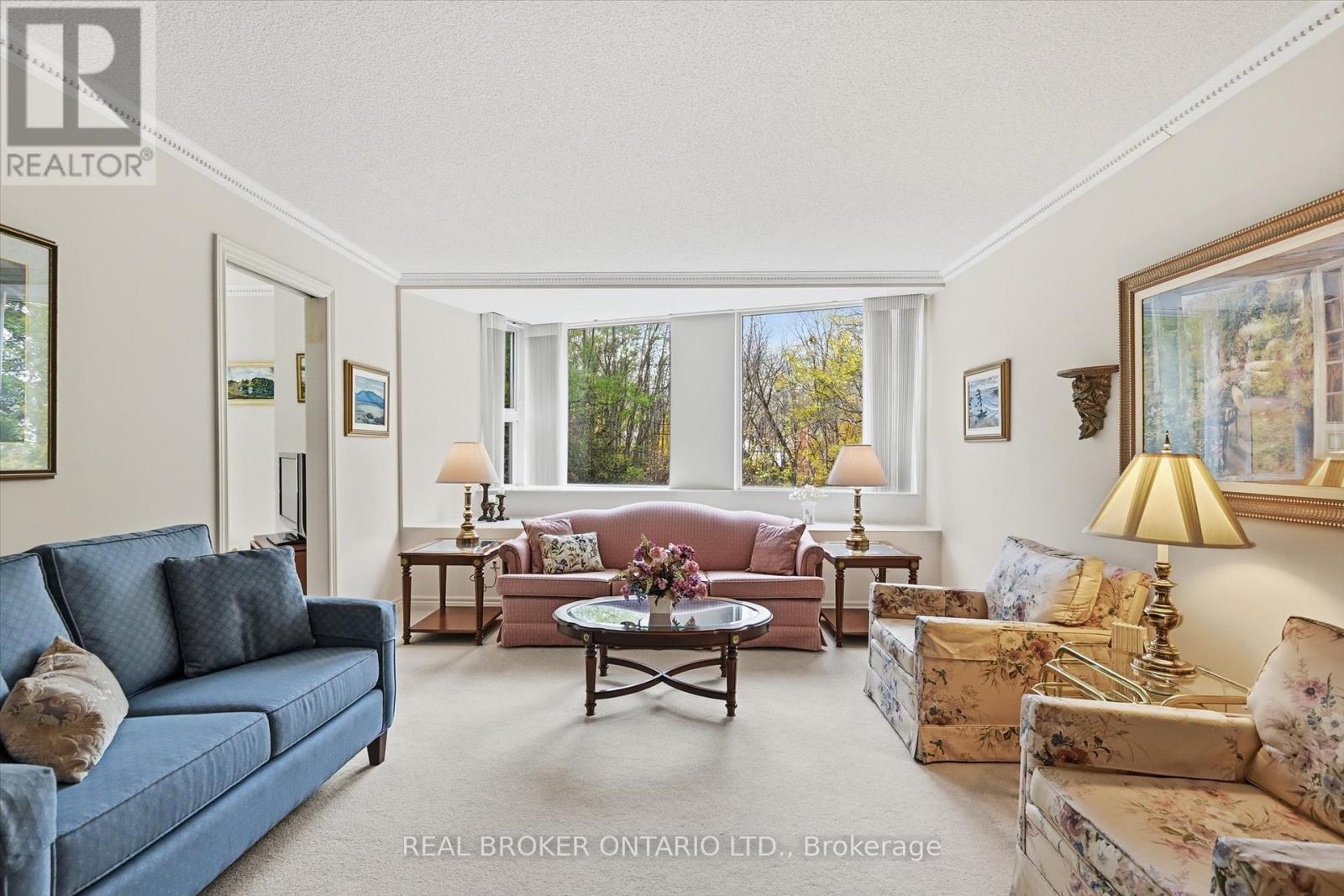 207 - 77 Governors Road, Hamilton, Ontario  L9H 7N8 - Photo 10 - X12494192