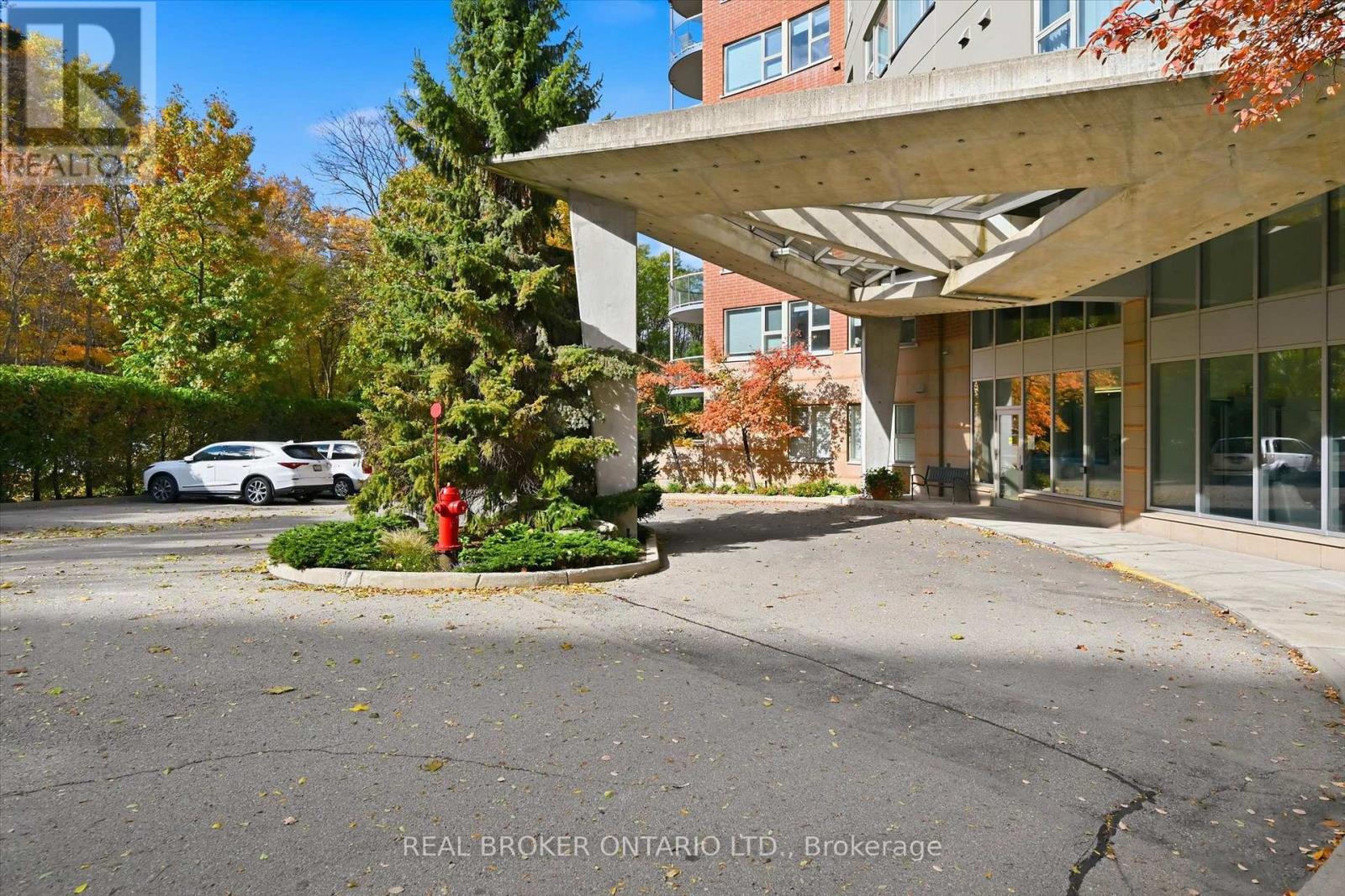 207 - 77 Governors Road, Hamilton, Ontario  L9H 7N8 - Photo 2 - X12494192