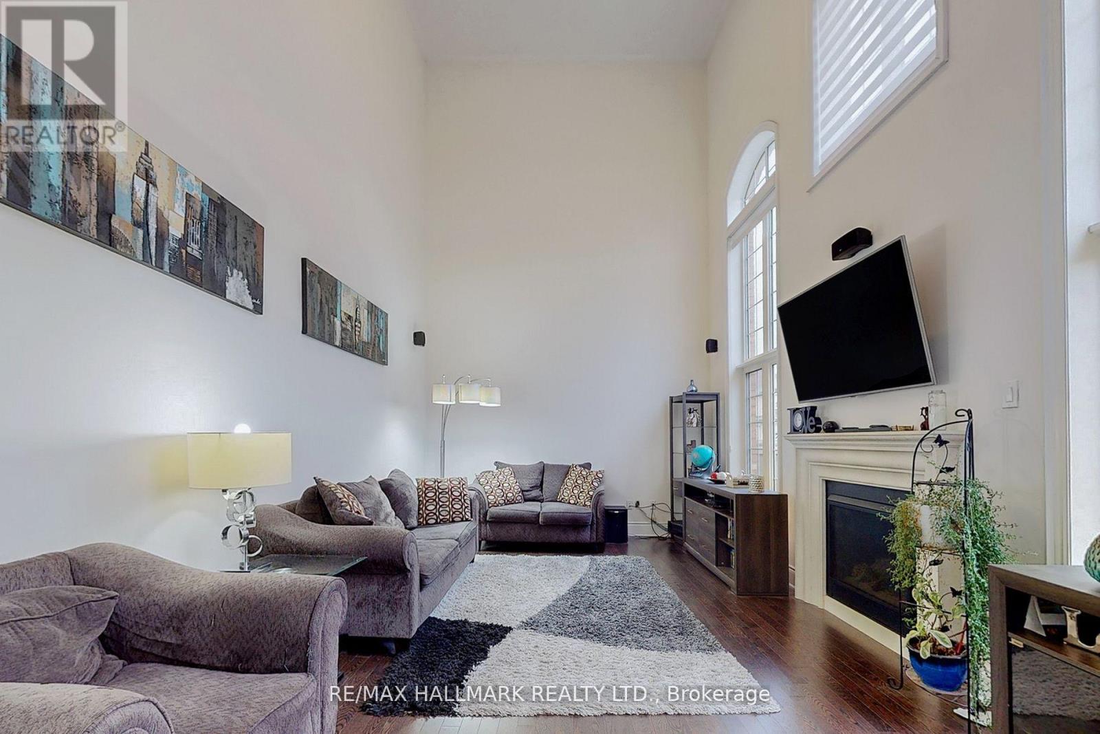 64 Chesney Crescent, Vaughan, Ontario  L4H 4A5 - Photo 10 - N12654054