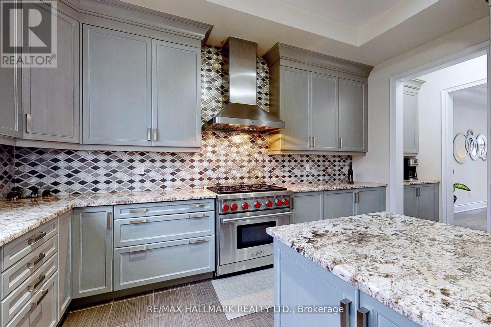 64 Chesney Crescent, Vaughan, Ontario  L4H 4A5 - Photo 14 - N12654054