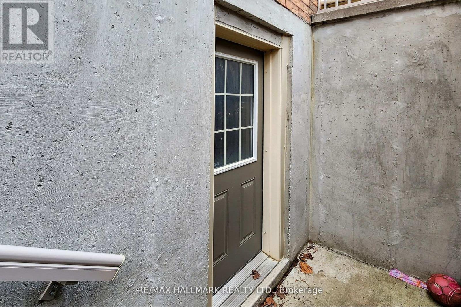 64 Chesney Crescent, Vaughan, Ontario  L4H 4A5 - Photo 33 - N12654054