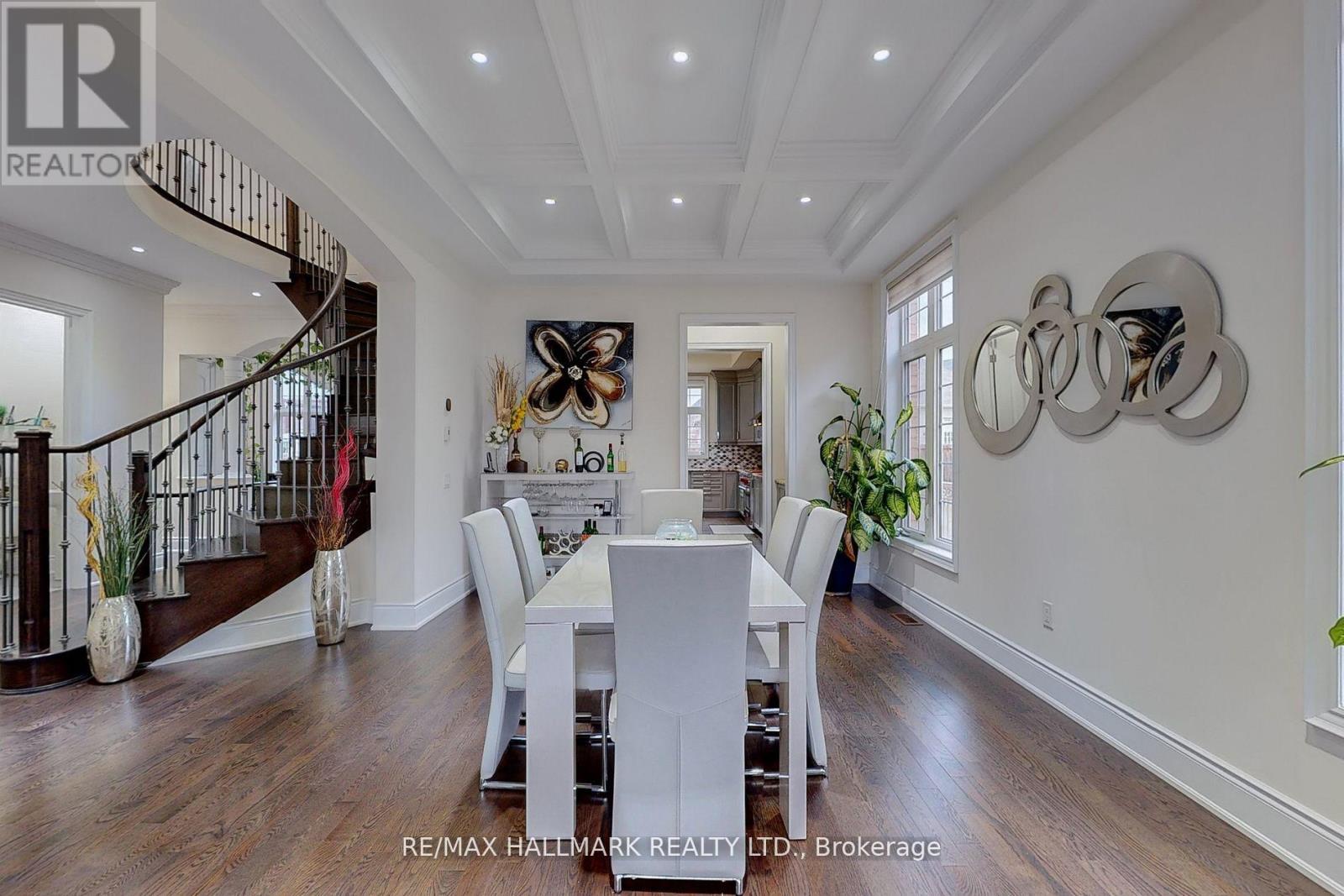 64 Chesney Crescent, Vaughan, Ontario  L4H 4A5 - Photo 8 - N12654054