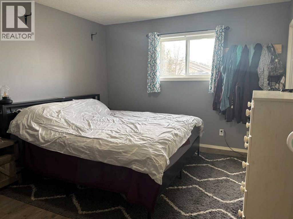 2010 15 Street, Coaldale, Alberta  T1M 1A2 - Photo 11 - A2276348