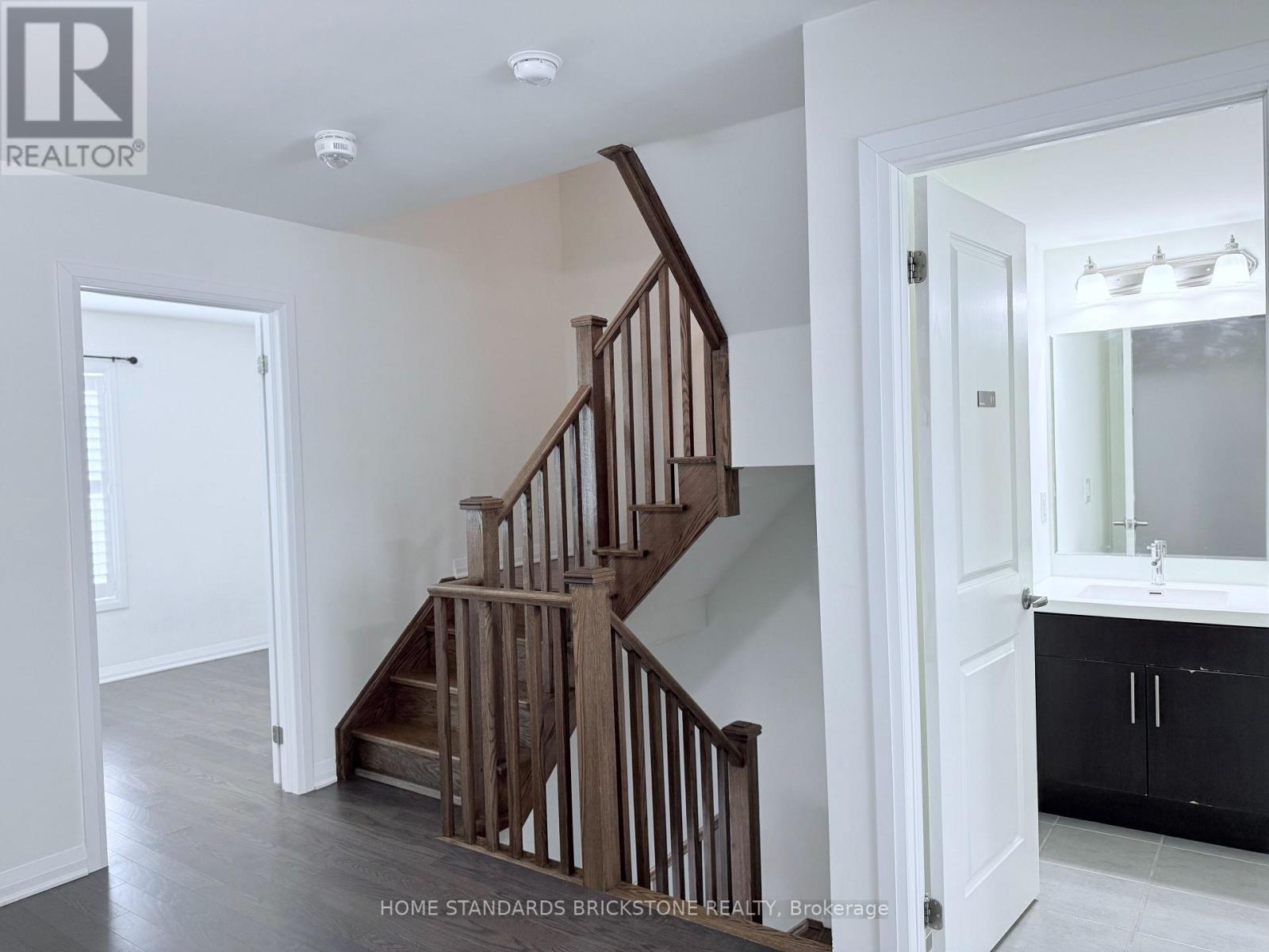 153 Stanley Greene Boulevard, Toronto, Ontario  M3K 0A5 - Photo 5 - W12654066