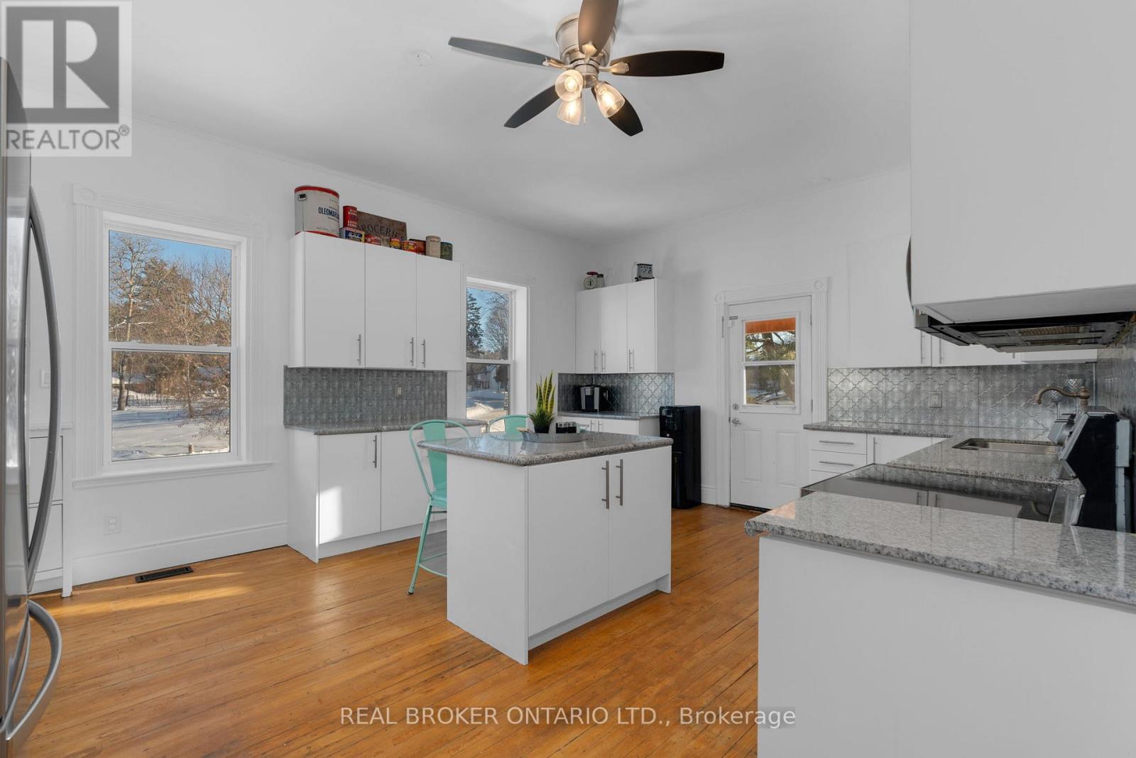 1002 Cowbell Lane, Gravenhurst, Ontario  L0K 2B0 - Photo 10 - X12654068