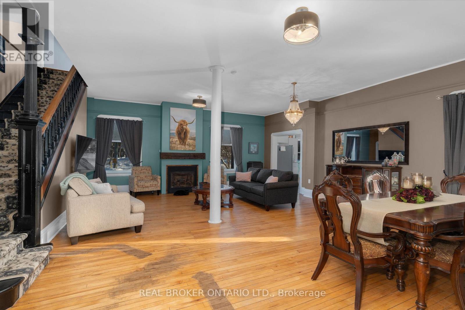 1002 Cowbell Lane, Gravenhurst, Ontario  L0K 2B0 - Photo 15 - X12654068