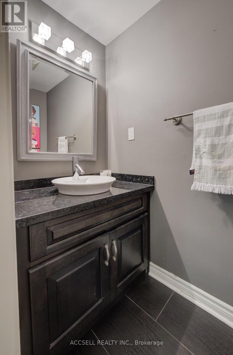 600 Highvalley Road, Hamilton, Ontario  L9G 3X3 - Photo 11 - X12654072