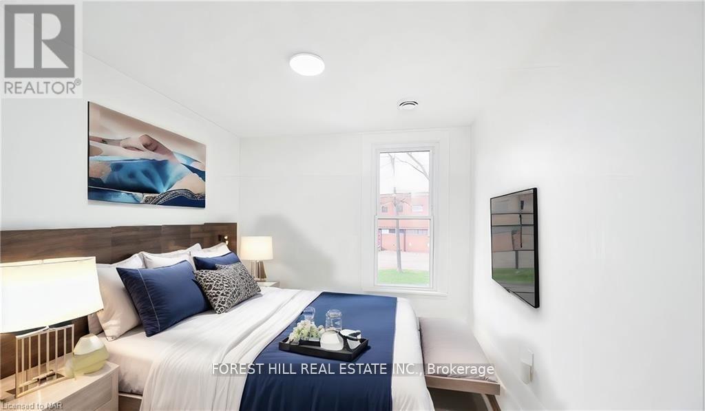 4710 Epworth Circle, Niagara Falls, Ontario  L2E 1C8 - Photo 3 - X12654078