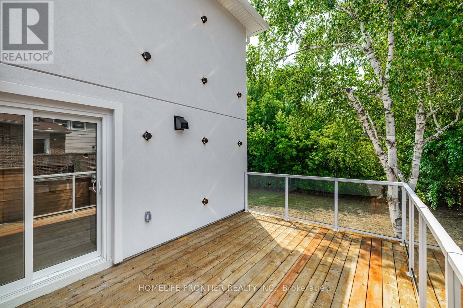 43 Thorny Brae Drive, Markham, Ontario  L3T 3G5 - Photo 11 - N12645936