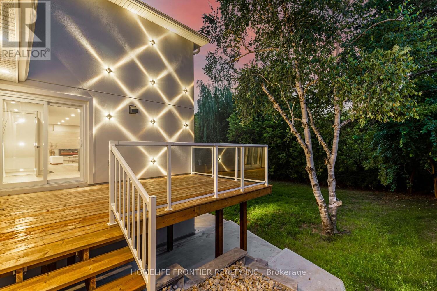 43 Thorny Brae Drive, Markham, Ontario  L3T 3G5 - Photo 12 - N12645936