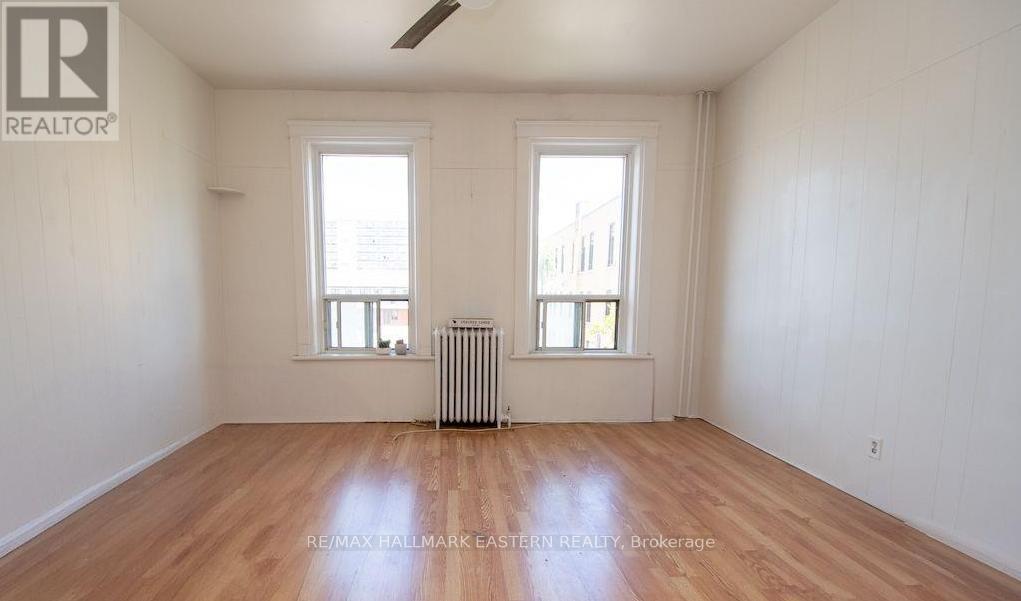 197 Hunter Street W, Peterborough (Town Ward 3), Ontario  K9H 2L1 - Photo 20 - X12652242