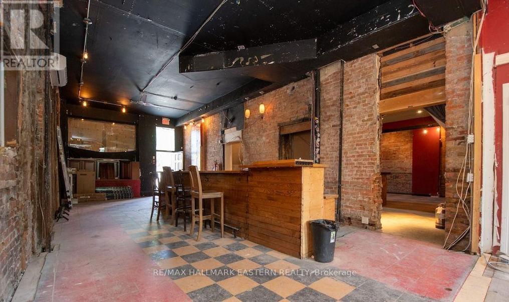 197 Hunter Street W, Peterborough (Town Ward 3), Ontario  K9H 2L1 - Photo 14 - X12652242