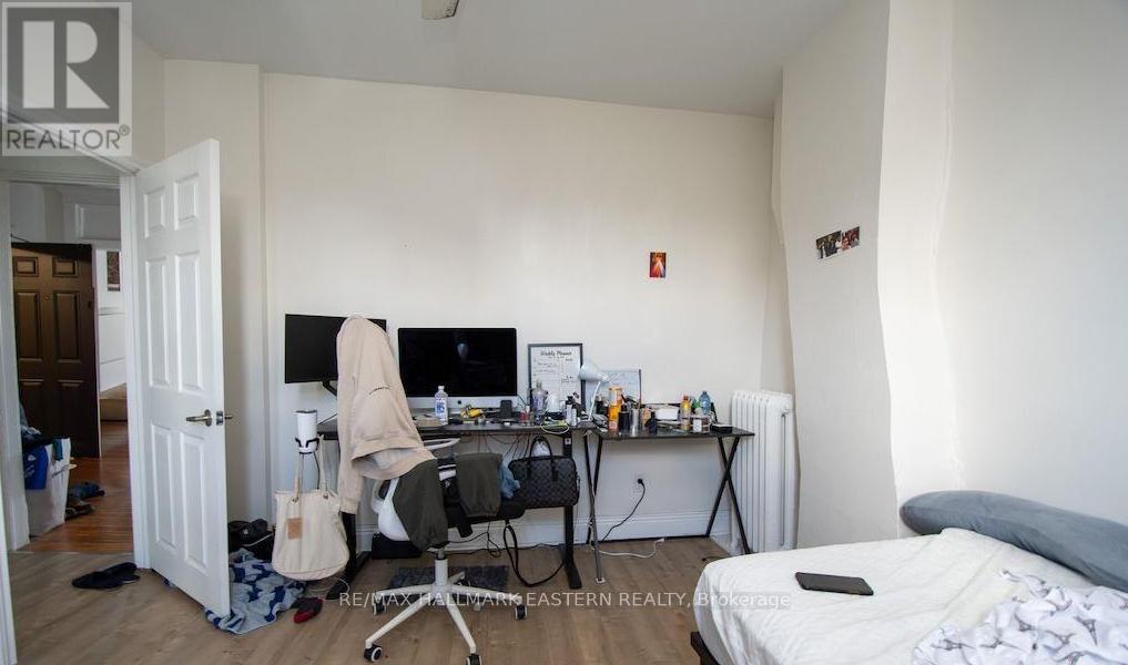 197 Hunter Street W, Peterborough (Town Ward 3), Ontario  K9H 2L1 - Photo 43 - X12652242