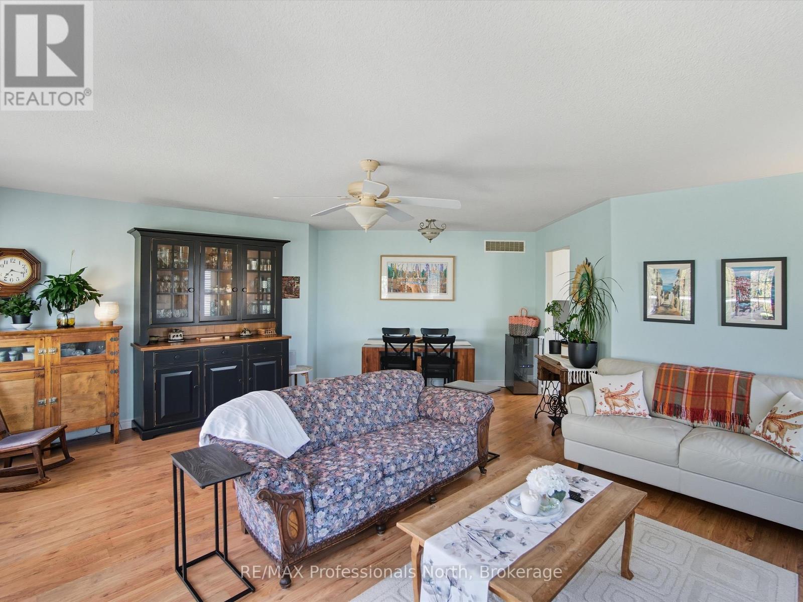 17 Keall Crescent, Bracebridge, Ontario  P1L 1Y4 - Photo 8 - X12654112