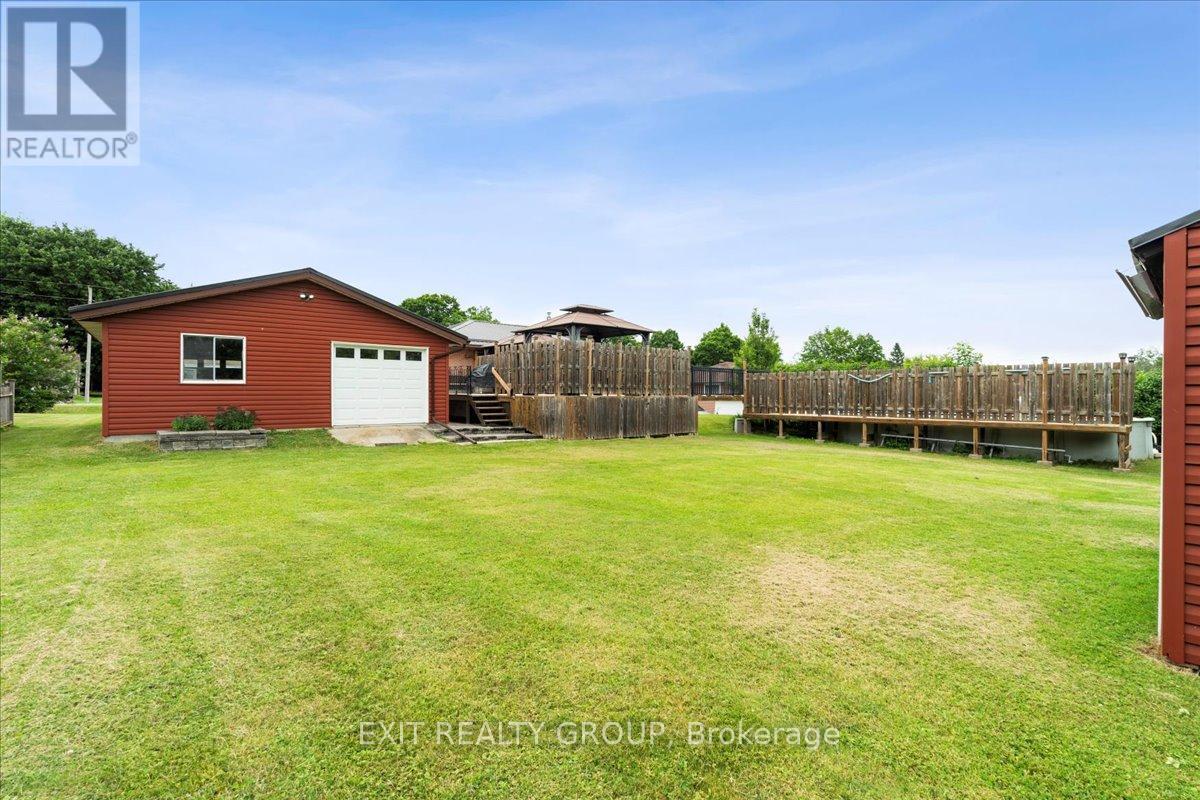 29 Barry Road, Quinte West, Ontario  K8V 0M3 - Photo 38 - X12654088