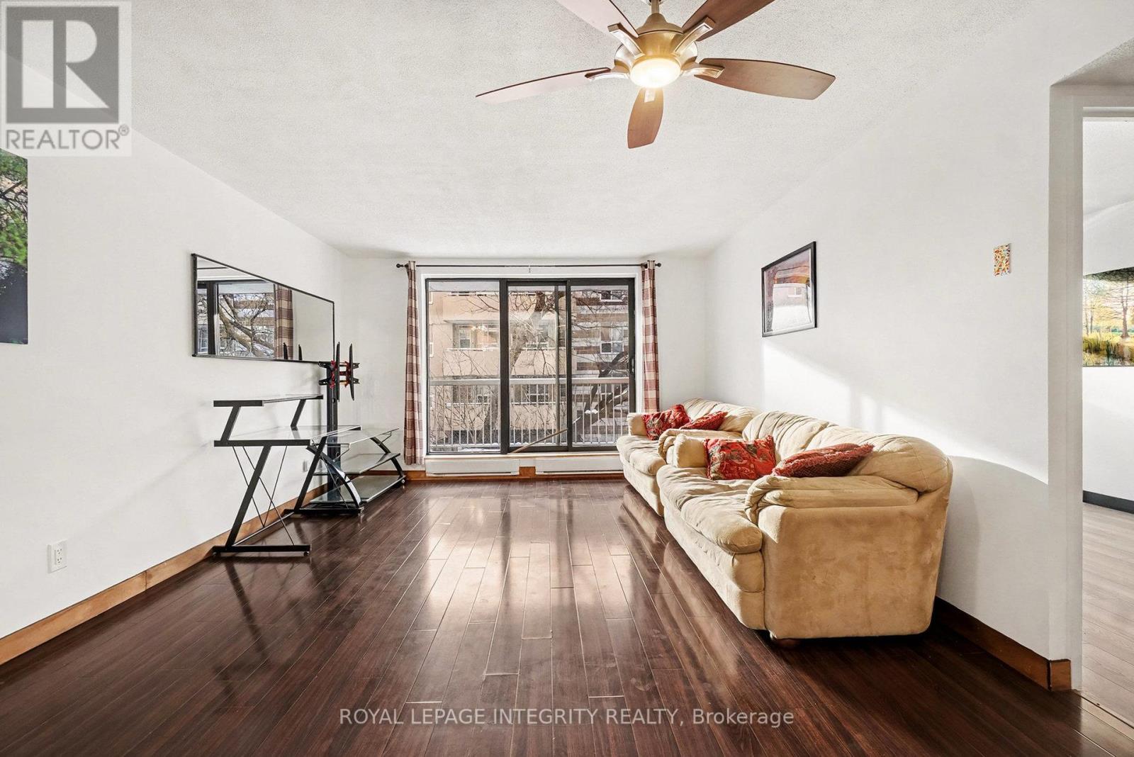 207 - 1180 Ohio Street, Ottawa, Ontario  K1H 8N5 - Photo 2 - X12654100