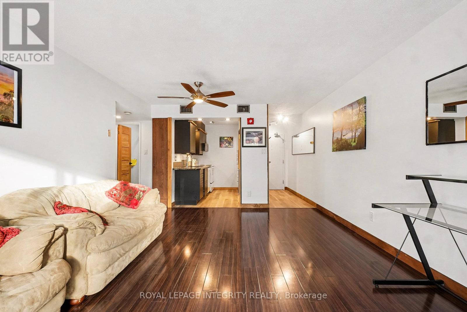 207 - 1180 Ohio Street, Ottawa, Ontario  K1H 8N5 - Photo 4 - X12654100