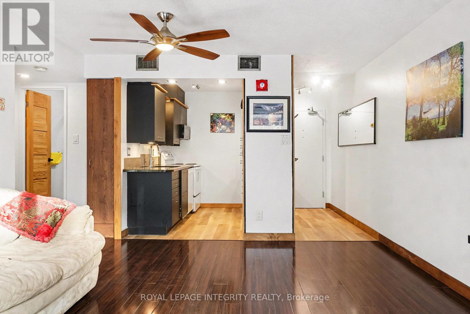 207 - 1180 Ohio Street, Ottawa, Ontario  K1H 8N5 - Photo 5 - X12654100