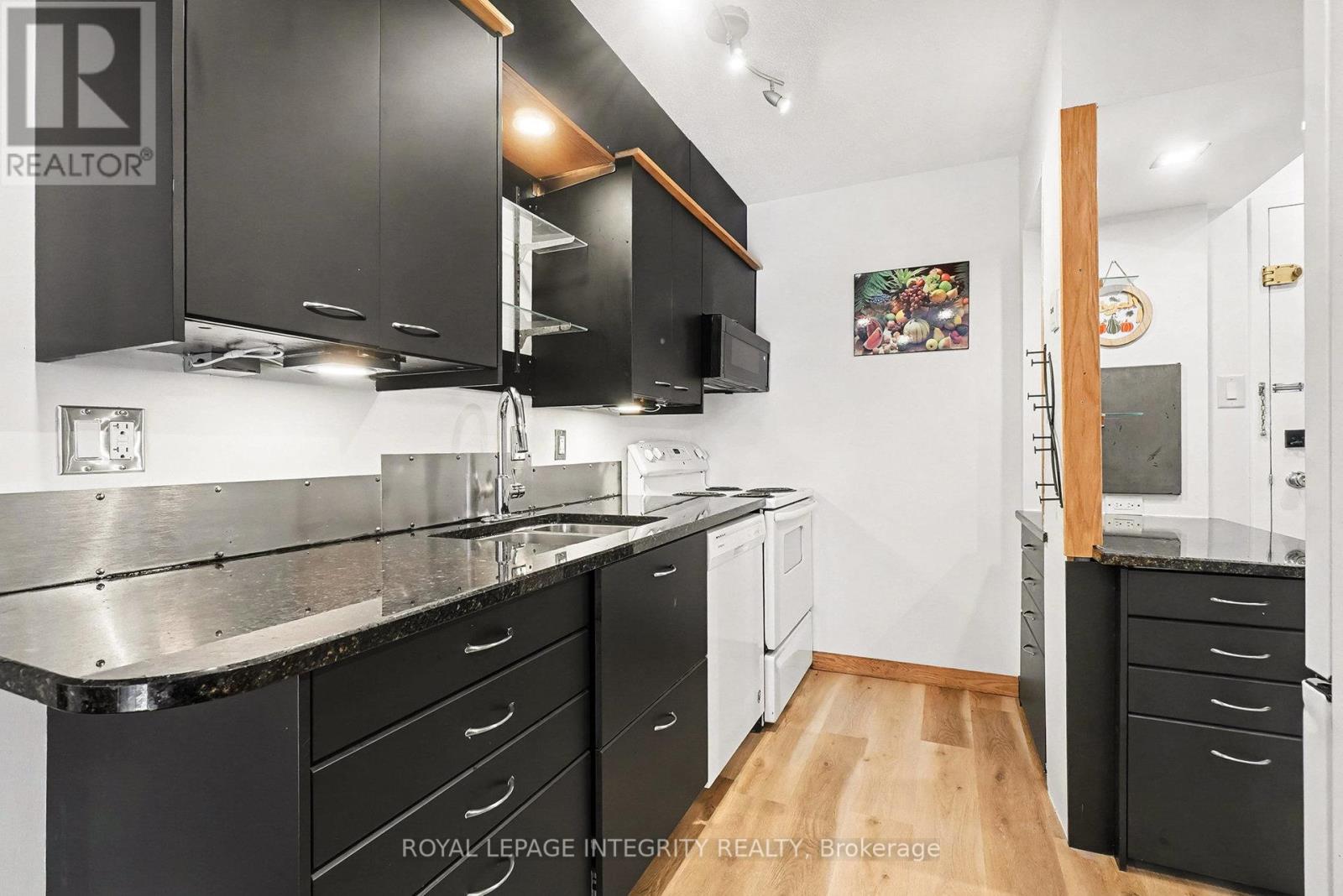 207 - 1180 Ohio Street, Ottawa, Ontario  K1H 8N5 - Photo 8 - X12654100