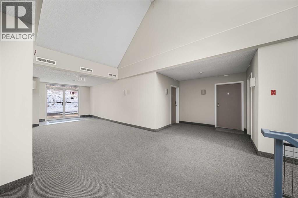 8, 301 Village Mews Sw, Calgary, Alberta  T3H 2L3 - Photo 29 - A2248553