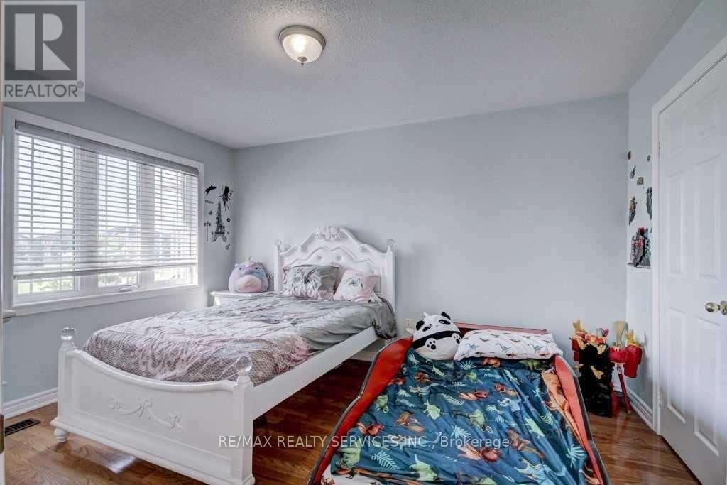 19 Putnam Drive, Brampton, Ontario  L7A 3S4 - Photo 14 - W12654086