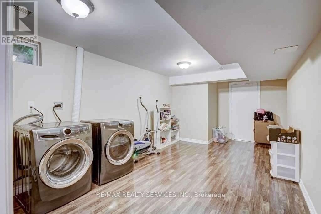 19 Putnam Drive, Brampton, Ontario  L7A 3S4 - Photo 19 - W12654086