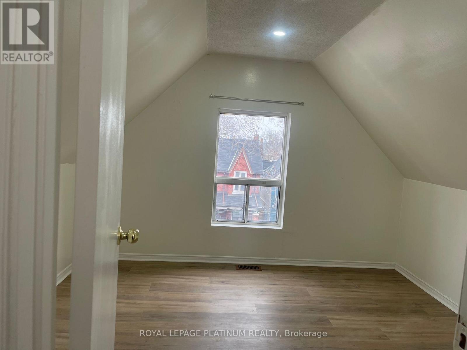 700 Brock Avenue, Toronto, Ontario  M6H 3P2 - Photo 13 - W12654092