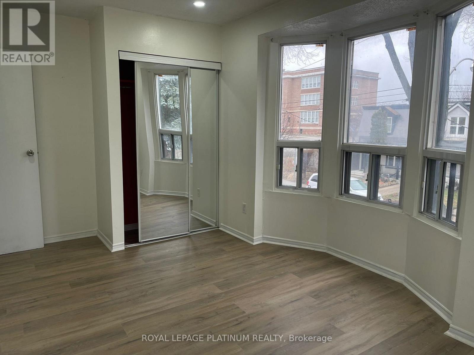 700 Brock Avenue, Toronto, Ontario  M6H 3P2 - Photo 16 - W12654092