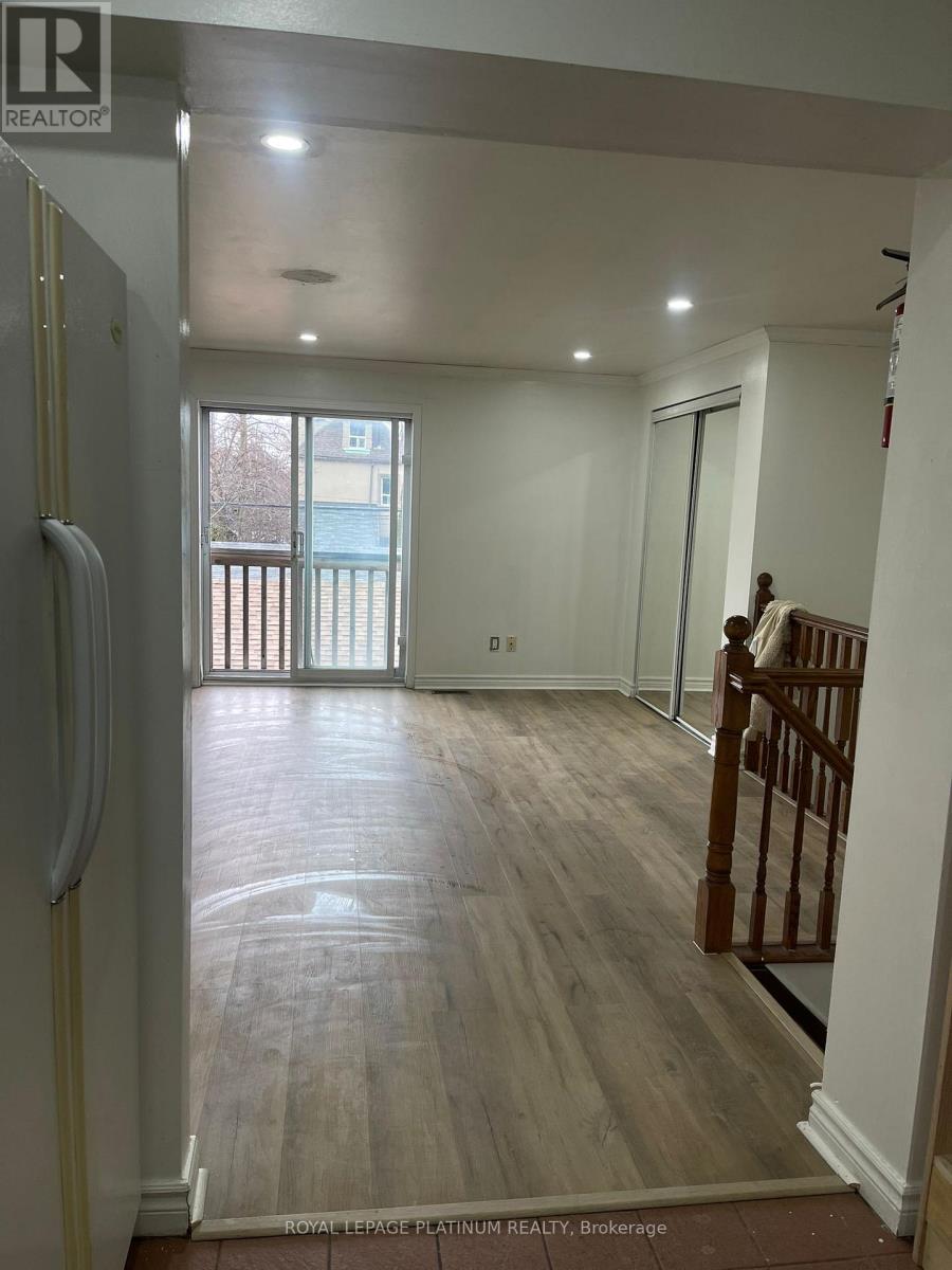 700 Brock Avenue, Toronto, Ontario  M6H 3P2 - Photo 18 - W12654092