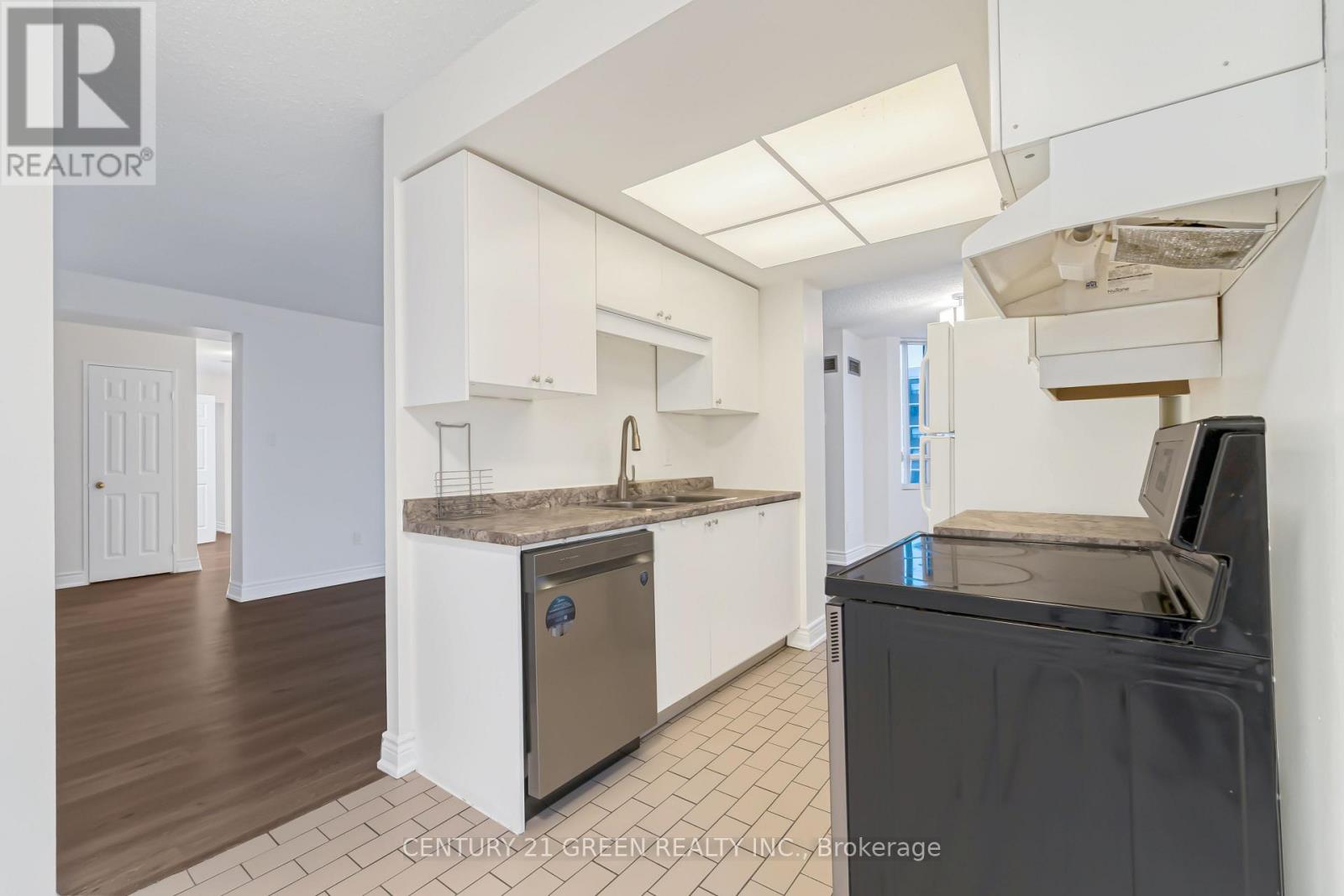 1203 - 5 Lisa Street, Brampton, Ontario  L6T 4T4 - Photo 15 - W12654138