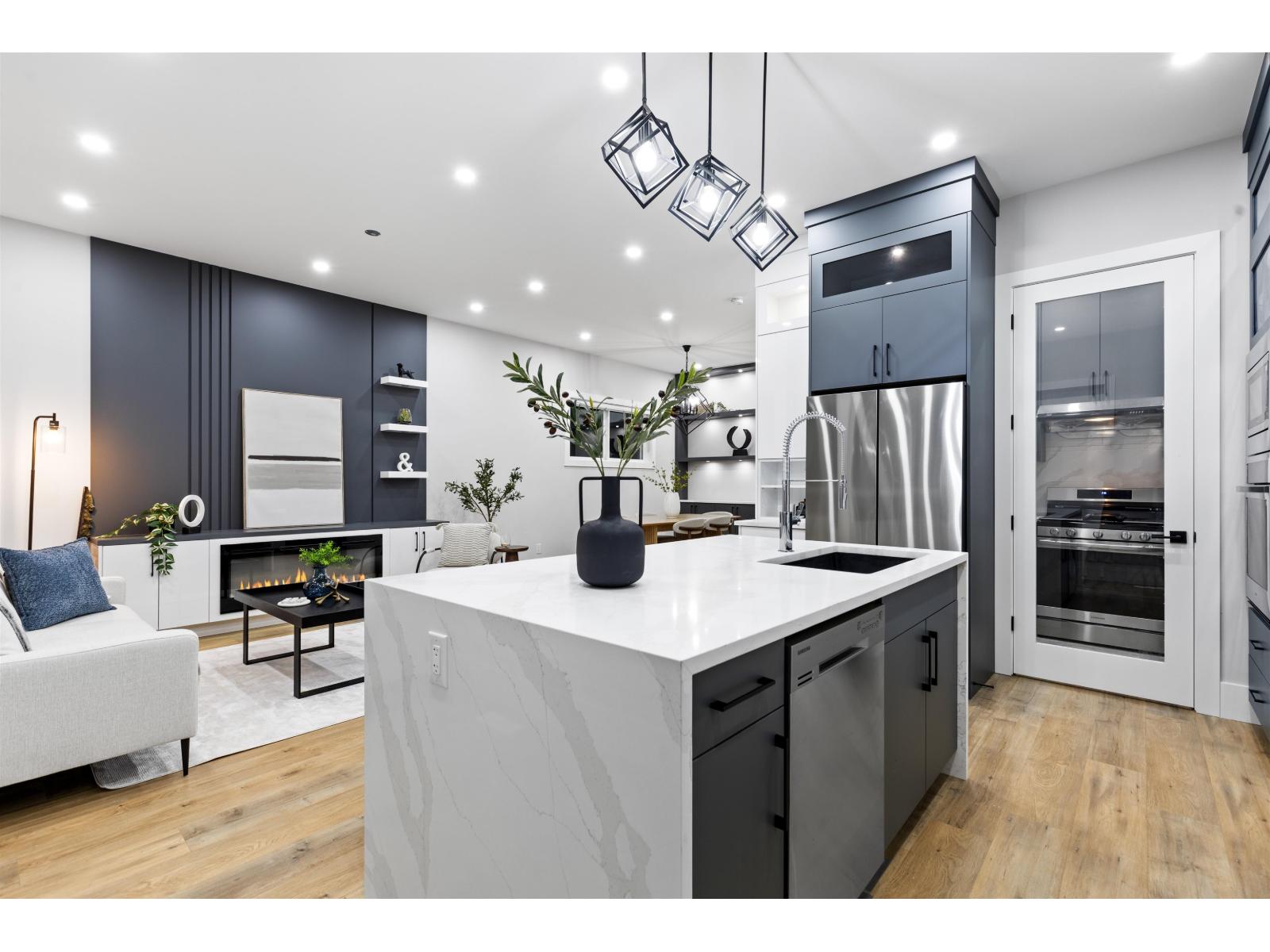 16717 15a Avenue, Surrey, British Columbia  V3S 9X7 - Photo 9 - R3075191