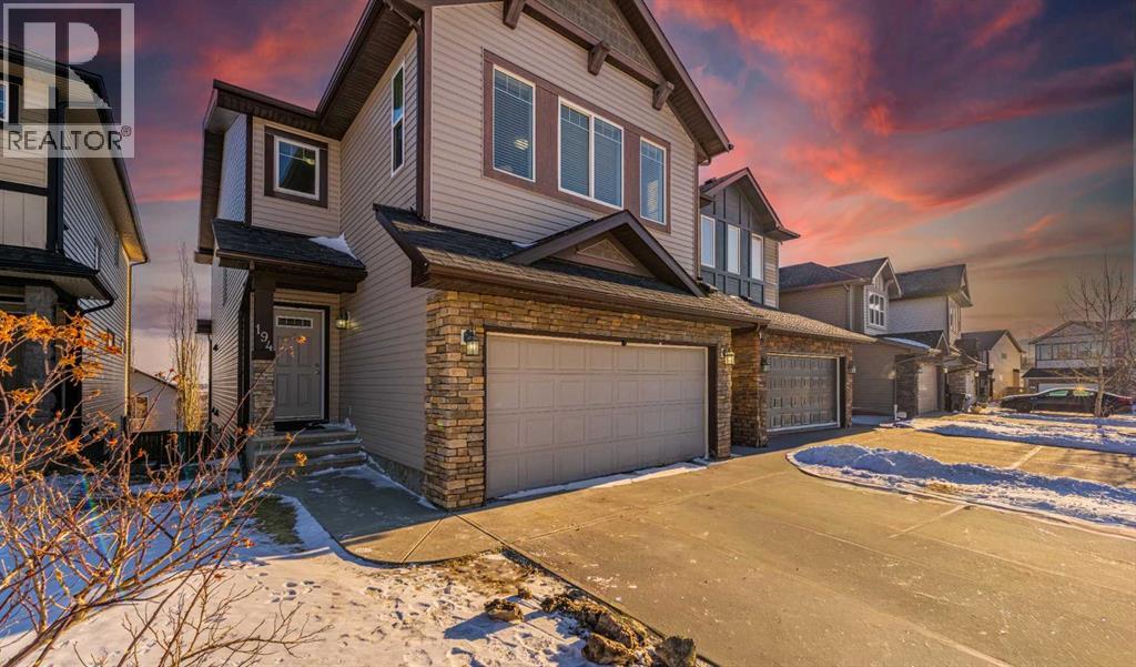 194 Kincora Glen Rise Nw, Calgary, Alberta  T3R 0B8 - Photo 1 - A2276112