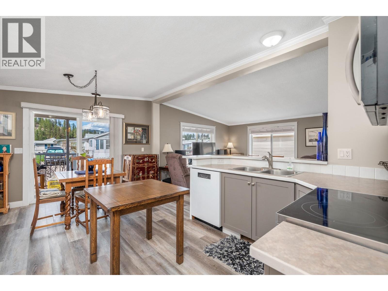 12560 Westside Road Unit# 21, Vernon, British Columbia  V1H 1S9 - Photo 2 - 10371357