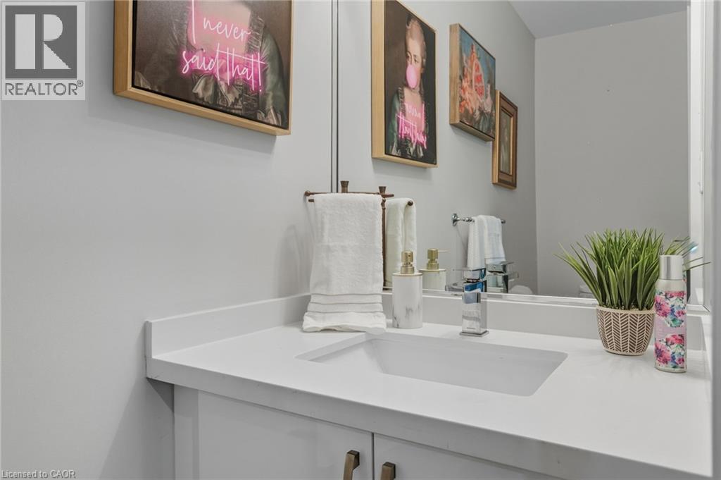 9 Lochside Drive, Stoney Creek, Ontario  L8E 5T6 - Photo 43 - 40764815