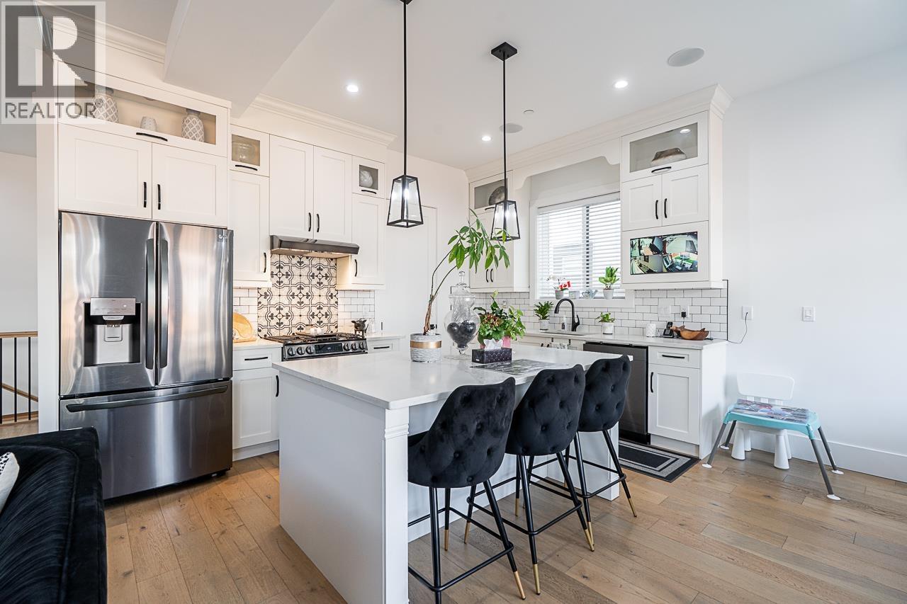 23091 134 Loop, Maple Ridge, British Columbia  V4R 0E6 - Photo 9 - R3075216