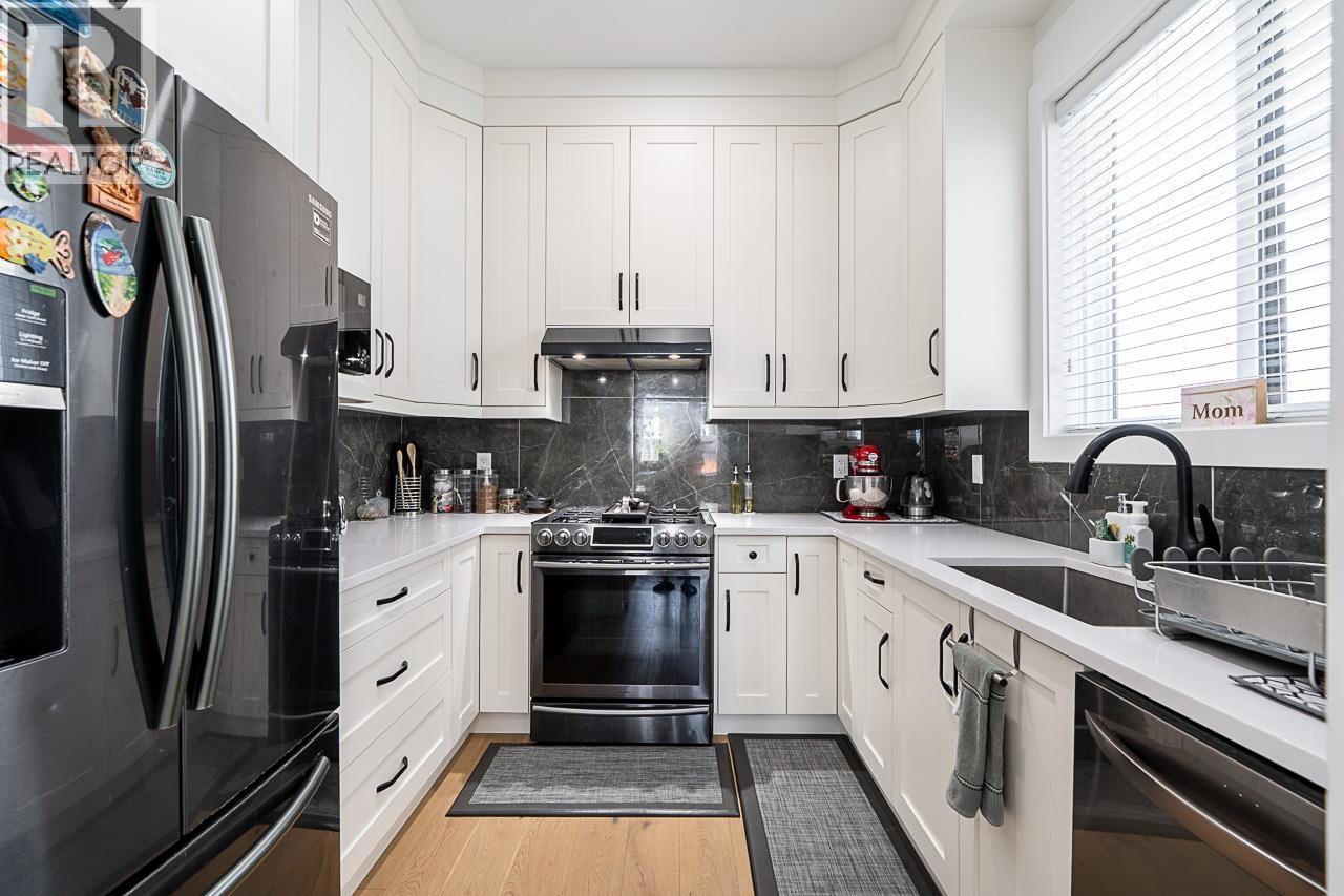 23091 134 Loop, Maple Ridge, British Columbia  V4R 0E6 - Photo 13 - R3075216