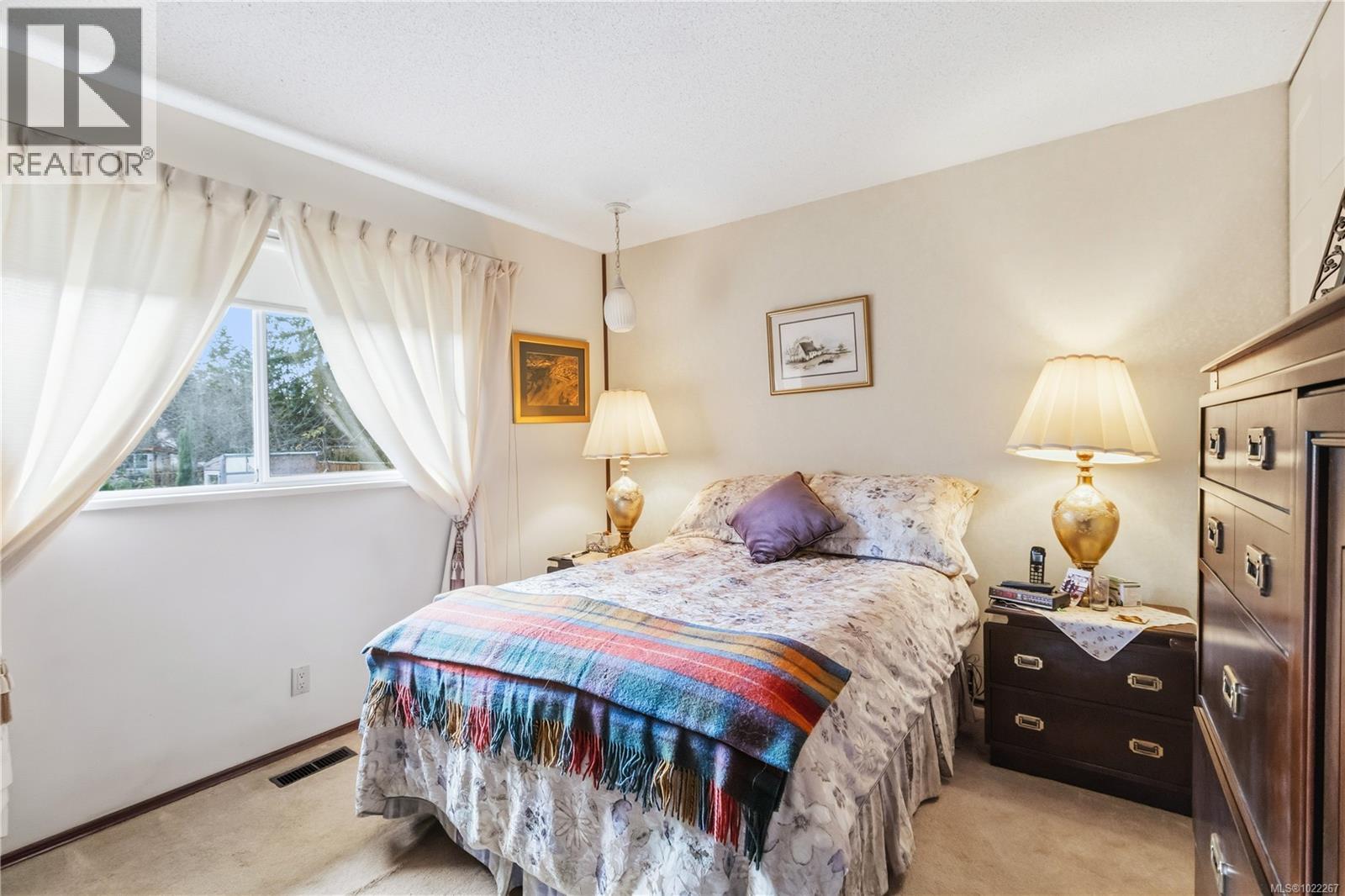 1969 Blackthorn Dr, Central Saanich, British Columbia  V8M 1V8 - Photo 10 - 1022267