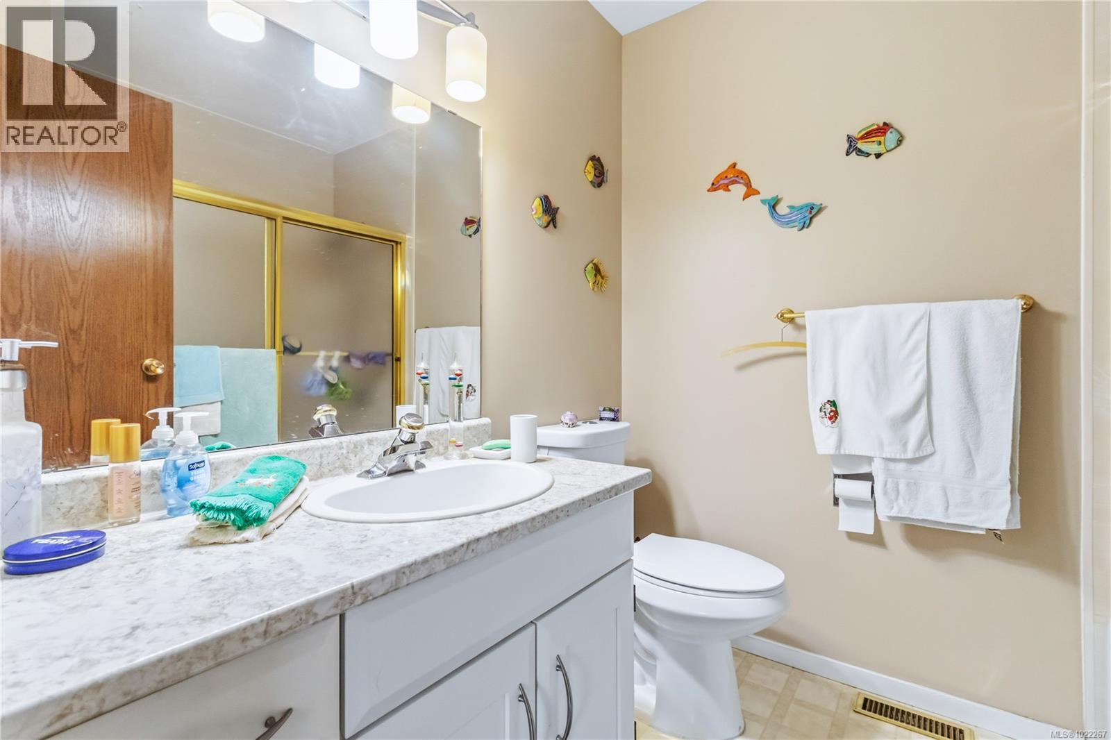 1969 Blackthorn Dr, Central Saanich, British Columbia  V8M 1V8 - Photo 19 - 1022267