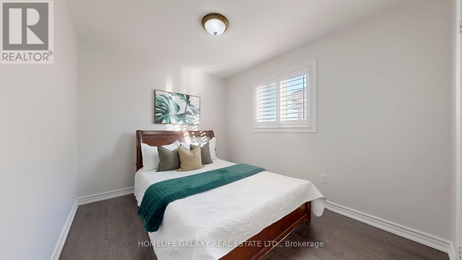 302 Redstone Road, Richmond Hill, Ontario  L4S 2V6 - Photo 20 - N12654146